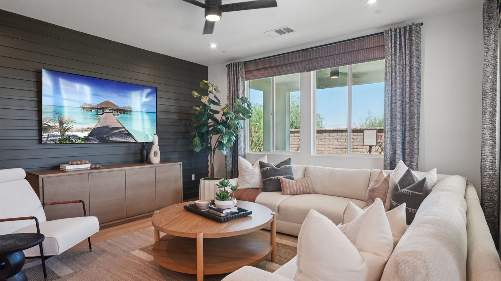 Spacious open-concept great room