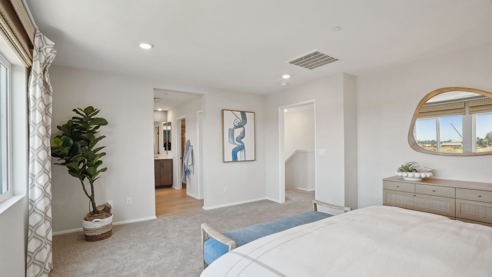 primary room with cal king bed