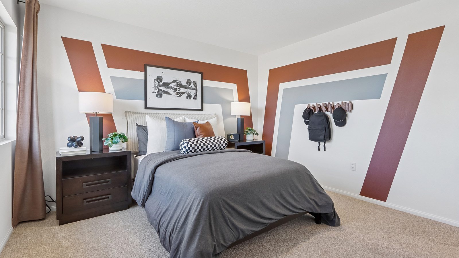 Secondary bedroom