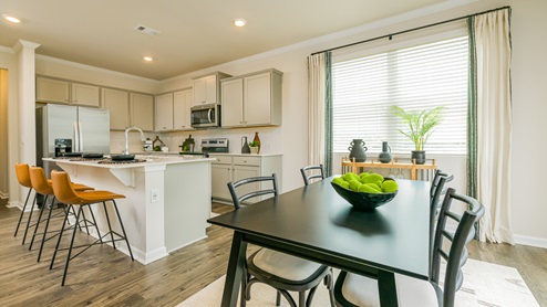 Breakfast Area with access to outdoor patio area
