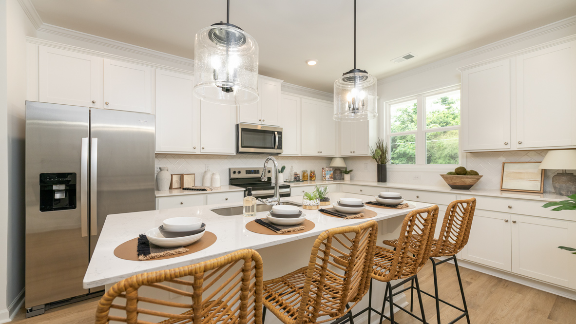 1325 Lakota Pl SE