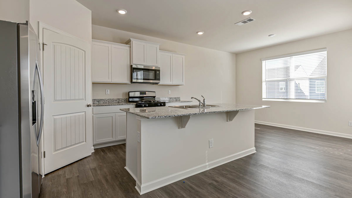 5475 Cypress Circle exterior