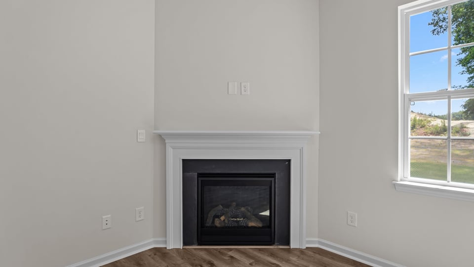 Living Room with fireplace