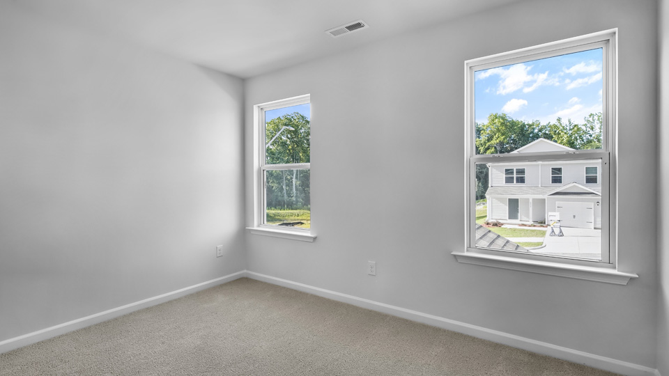 Bedroom with carpet