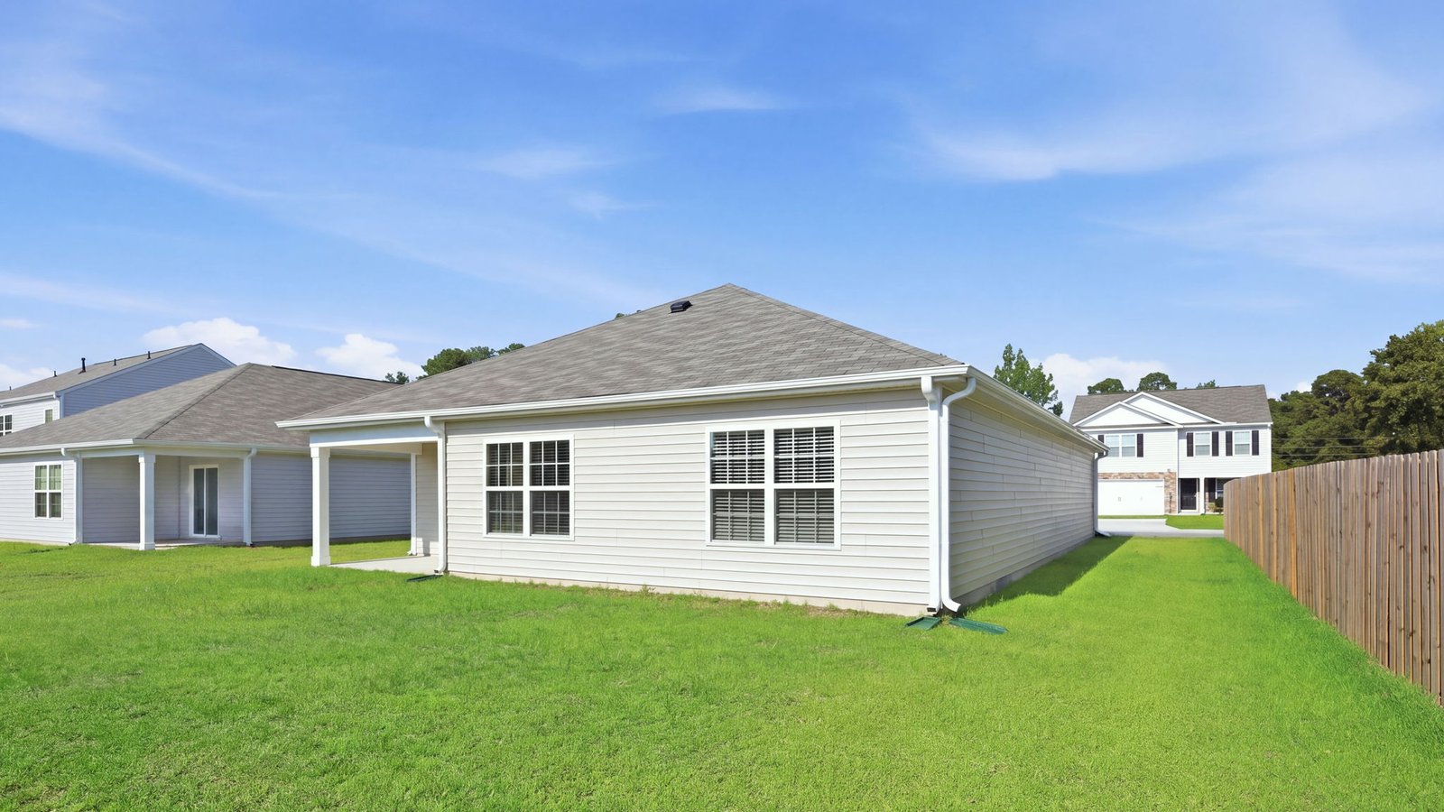 rear view of home and lot