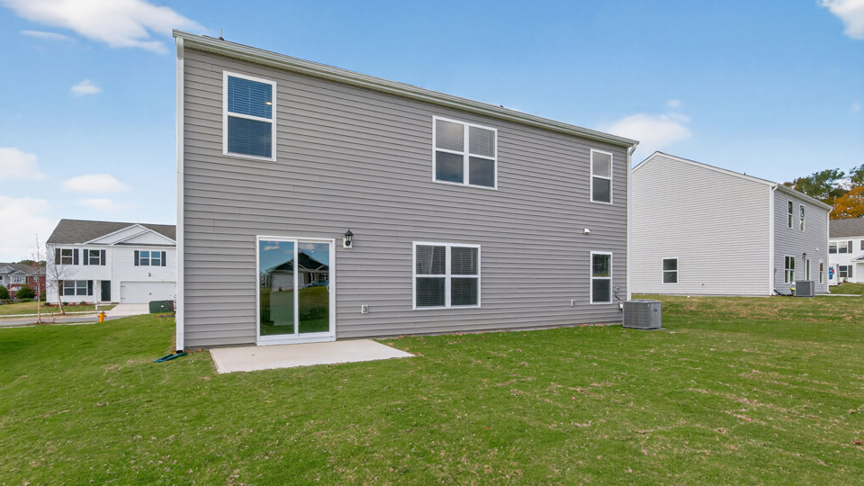 * Photos are not of actual home or interior features and are representative of floor plan only. *