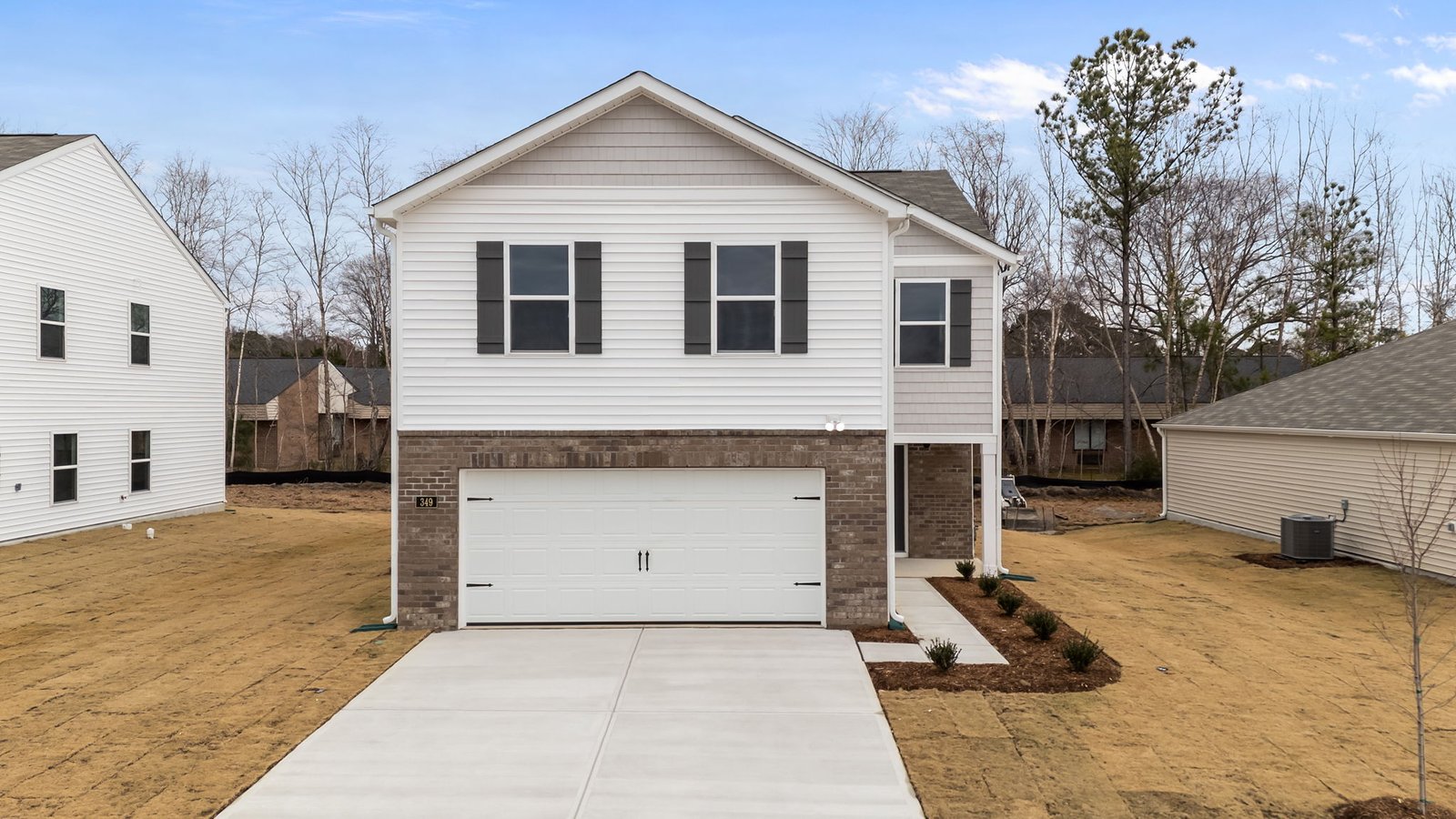 * Photos are not of actual home or interior features and are representative of floor plan only. *