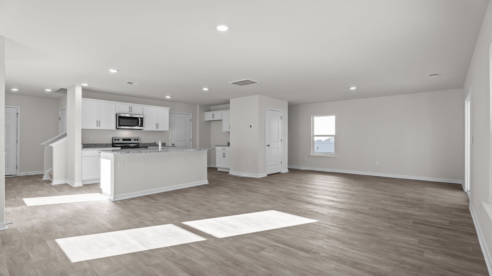 kitchen / living room