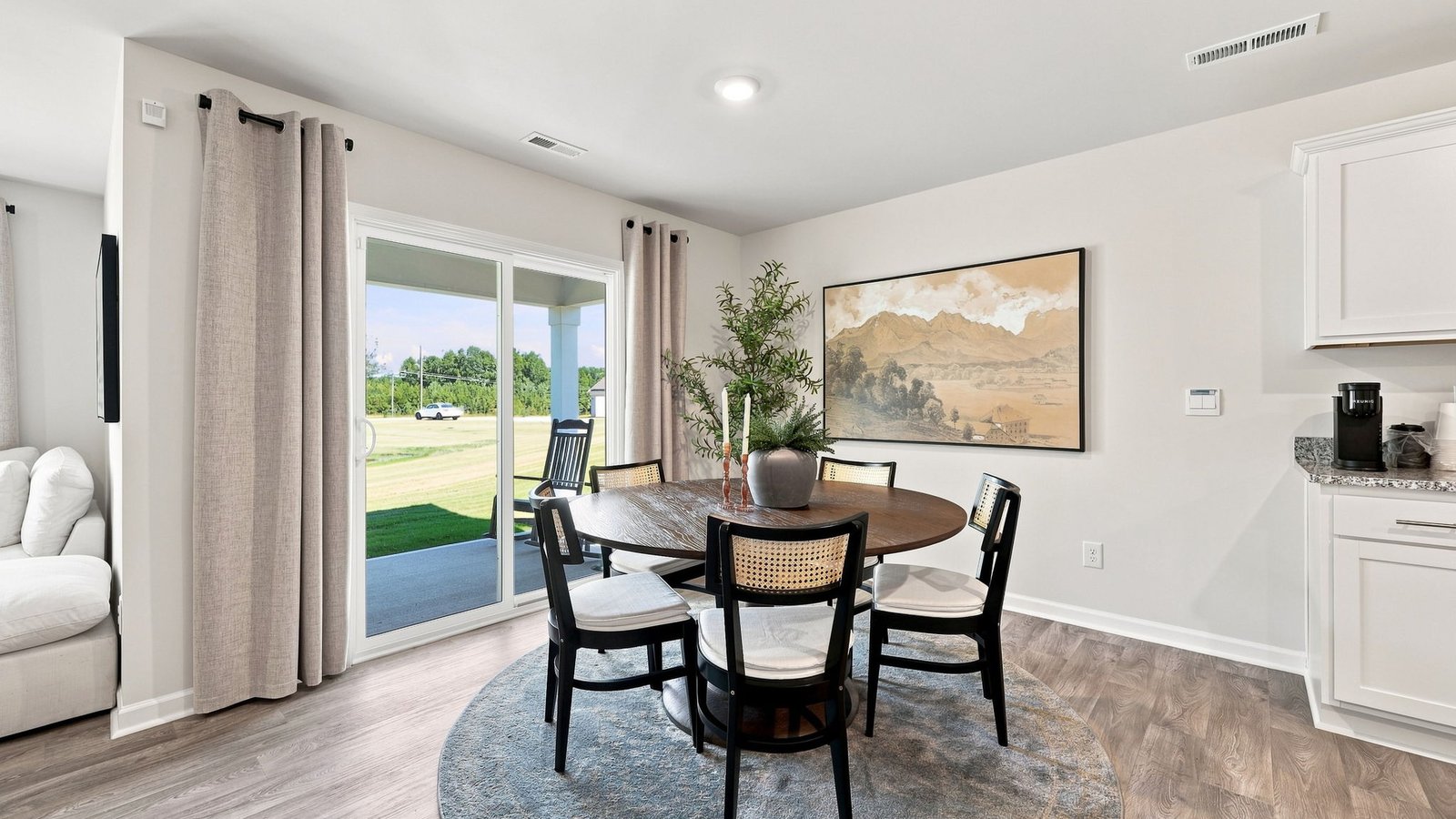 dining area space