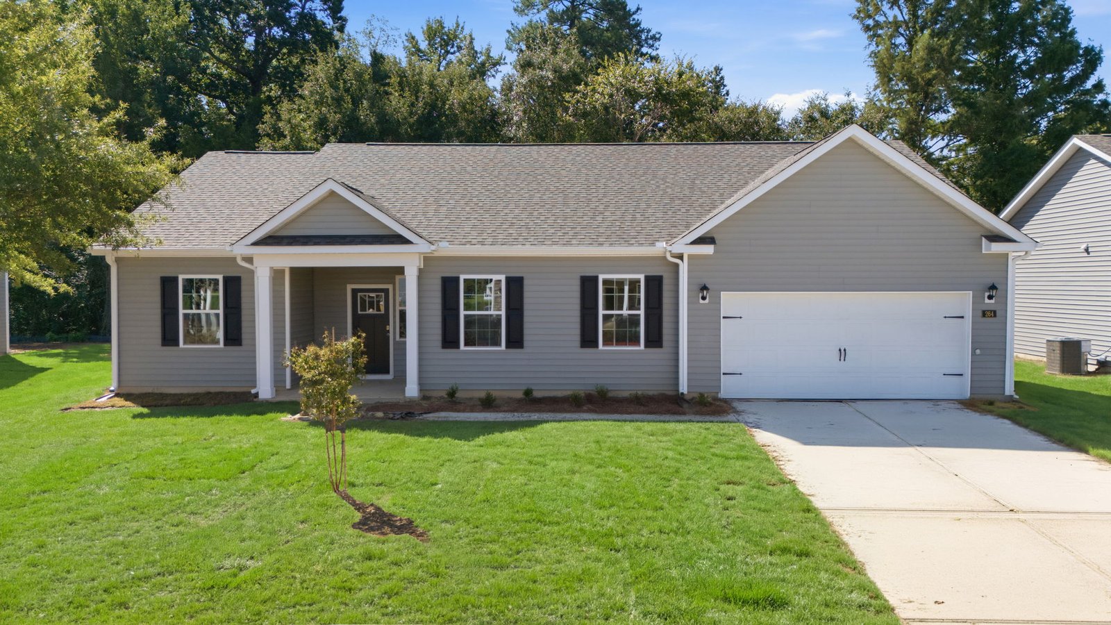 front exterior of ranch plan