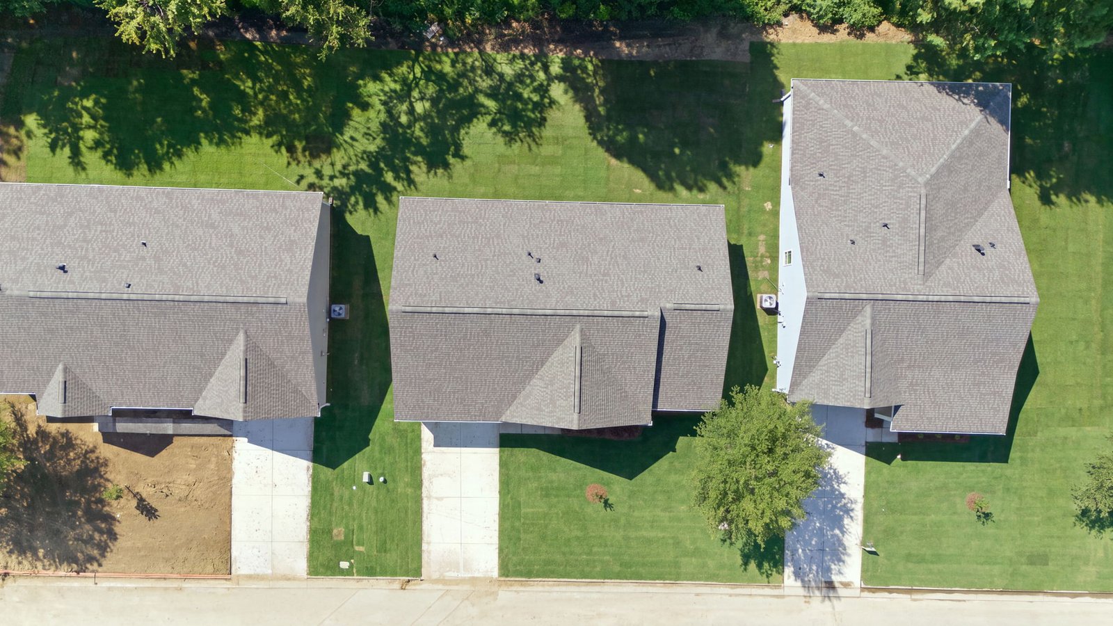 aerial view of home and lot