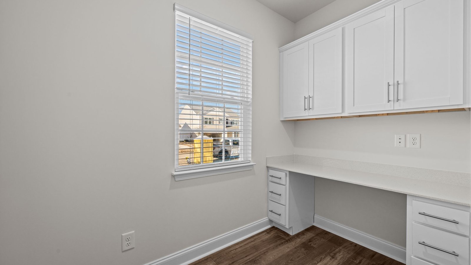 Optional office desk with quartz counters