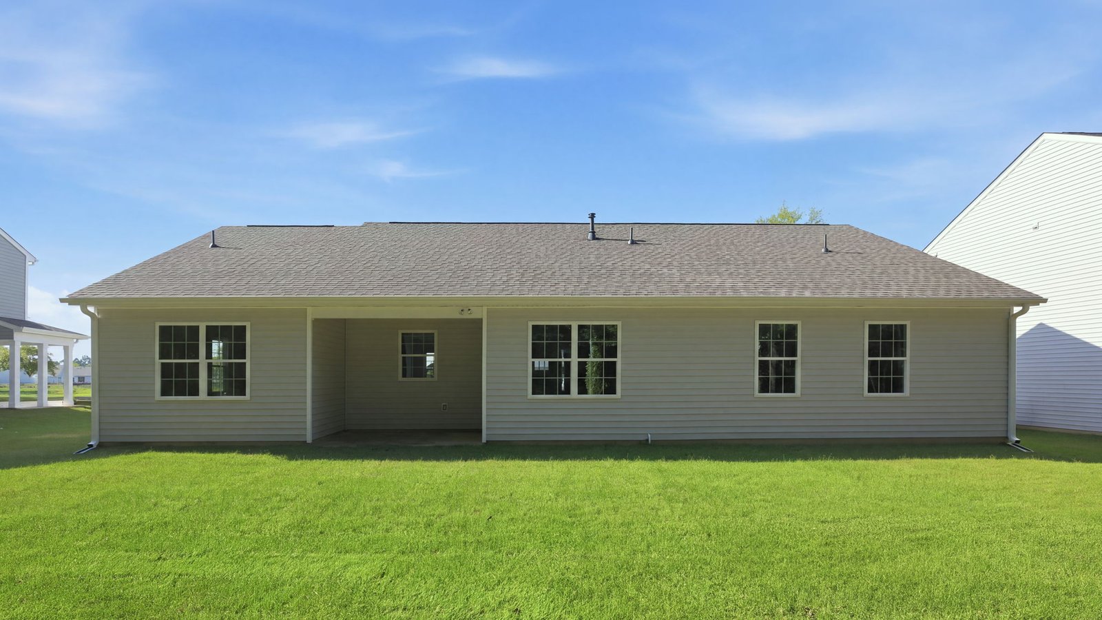 rear view of home and back yard
