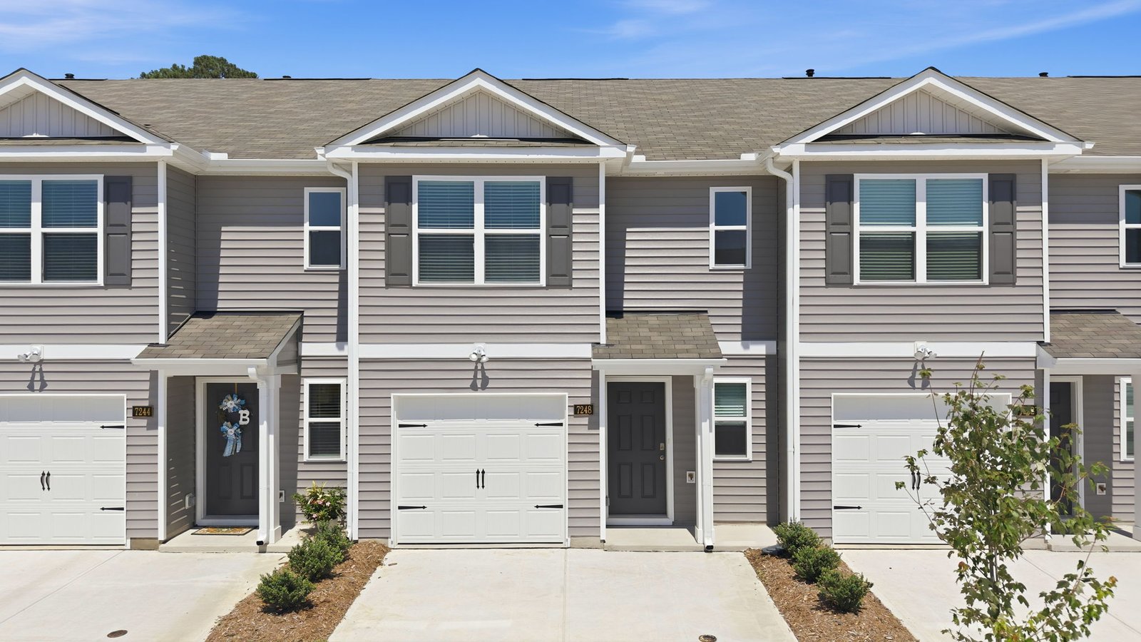 7241 Longleaf Road exterior