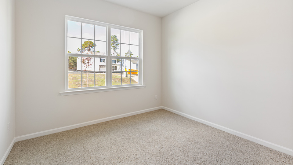 bedroom with carpet flooring