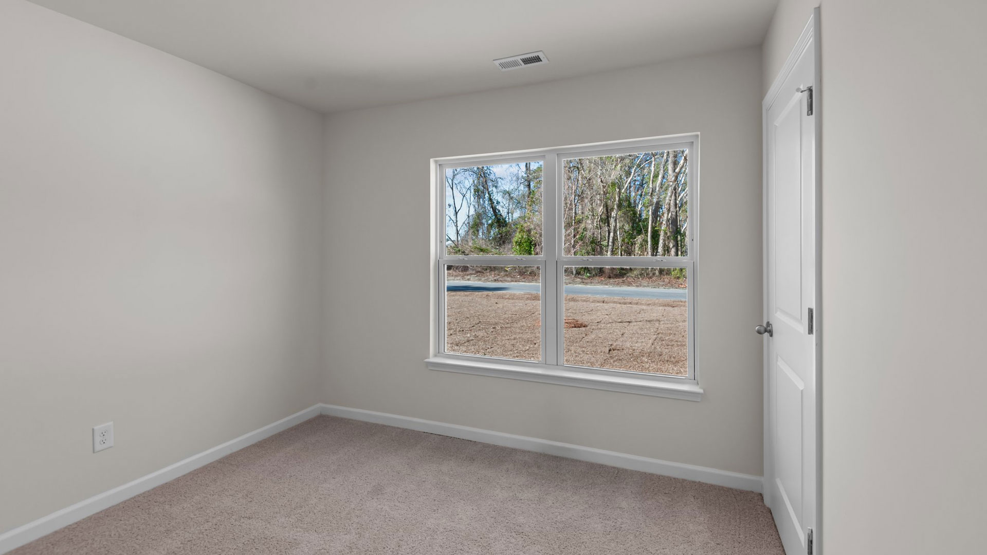 secondary bedroom