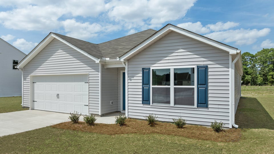 * Photos are not of actual home or interior features and are representative of floor plan only. *