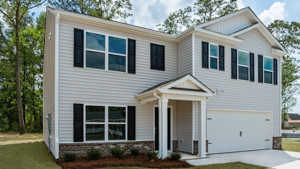 * Photos are not of actual home or interior features and are representative of floor plan only. *