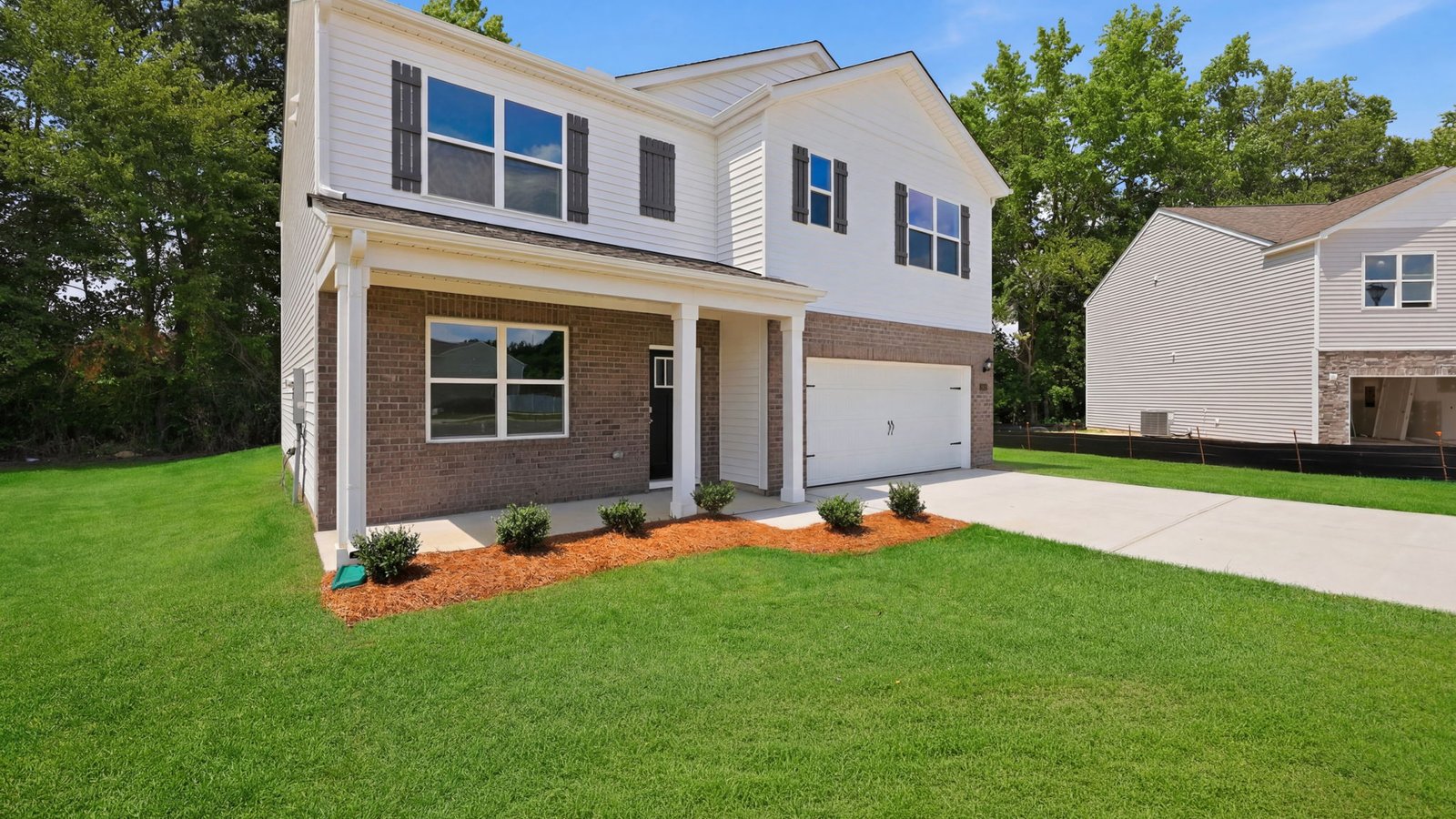 front view of hayden floorplan with covered porch
