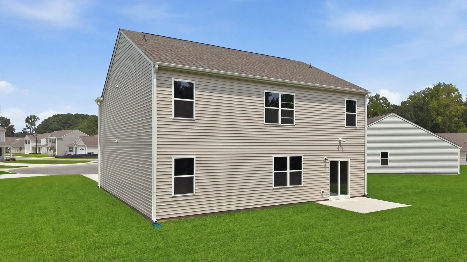 * Photos are not of actual home or interior features and are representative of floor plan only. *