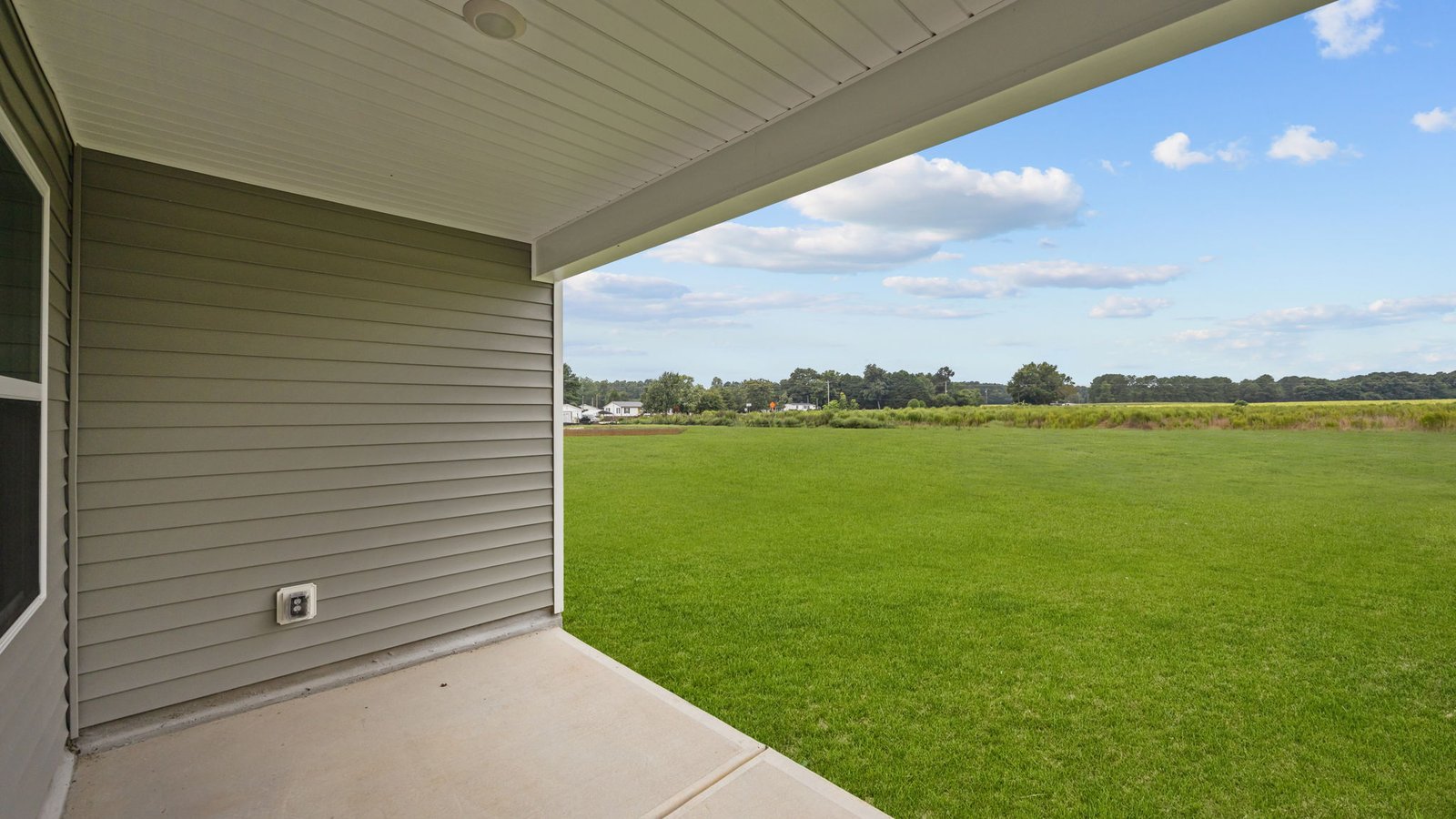 covered back patio