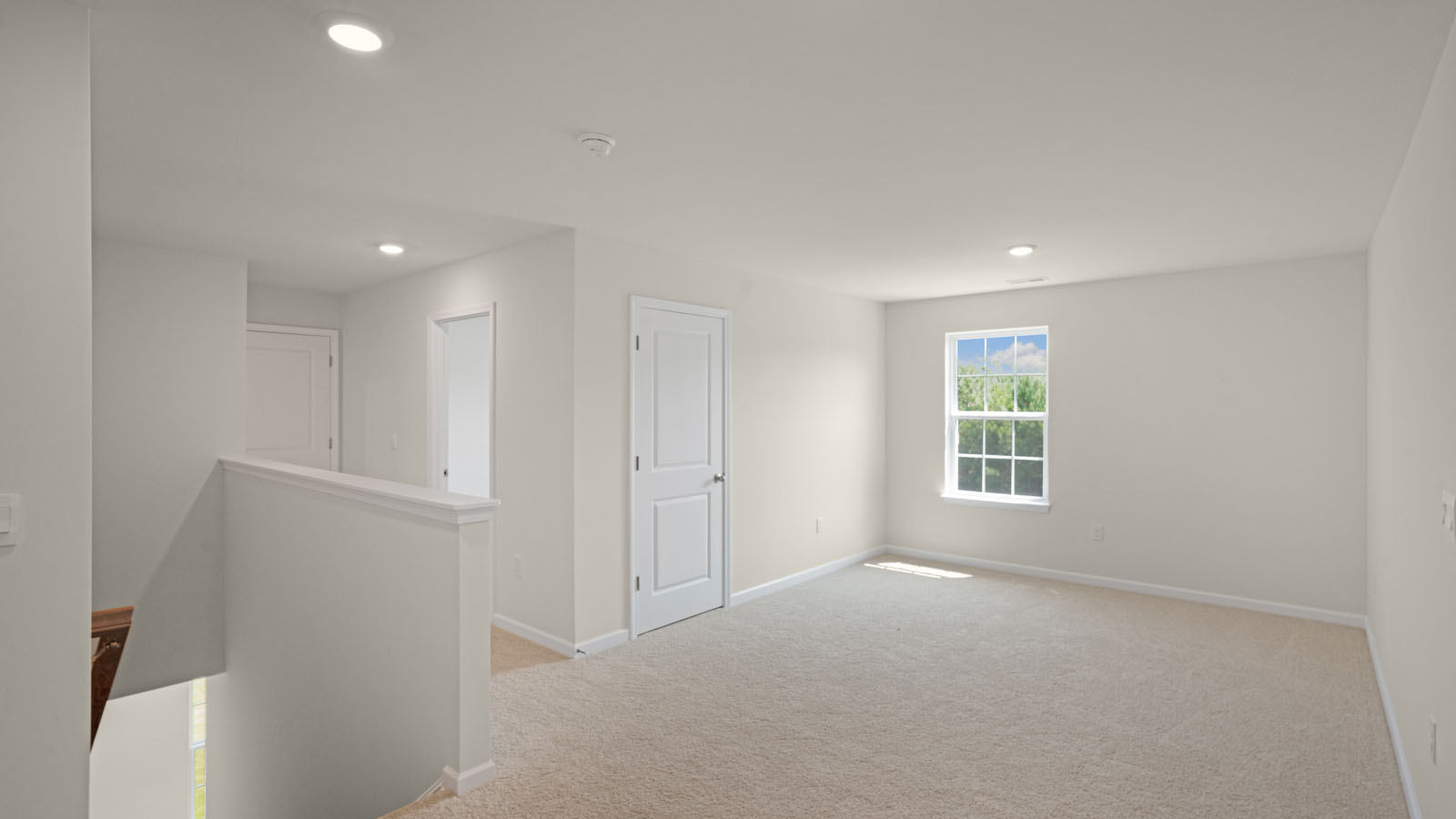 Second floor loft area