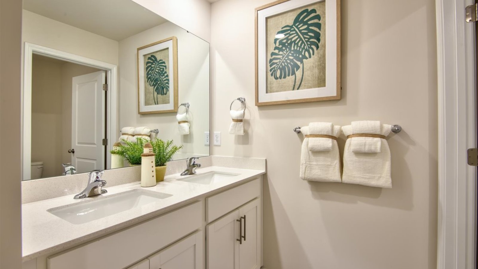 Bathroom with quartz counters