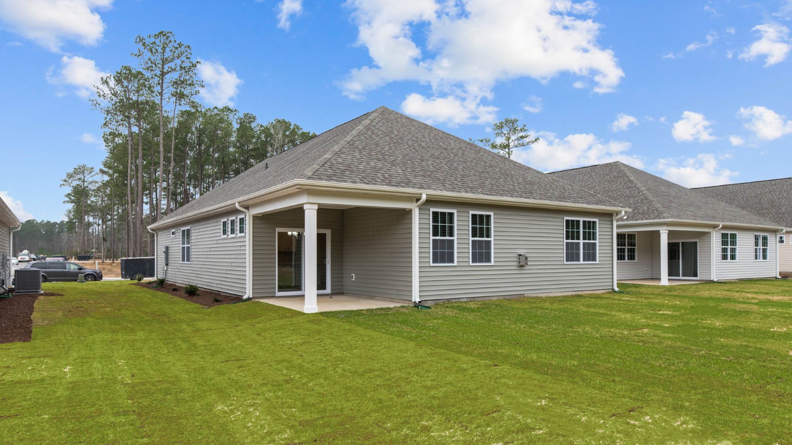 * Photos are not of actual home or interior features and are representative of floor plan only. *