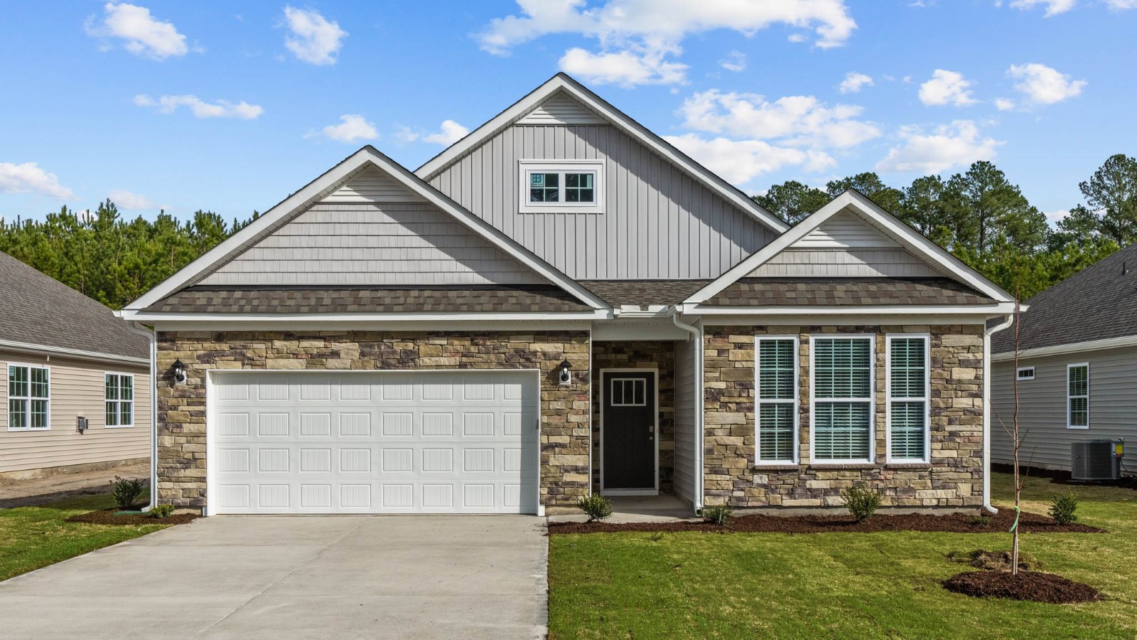* Photos are not of actual home or interior features and are representative of floor plan only. *