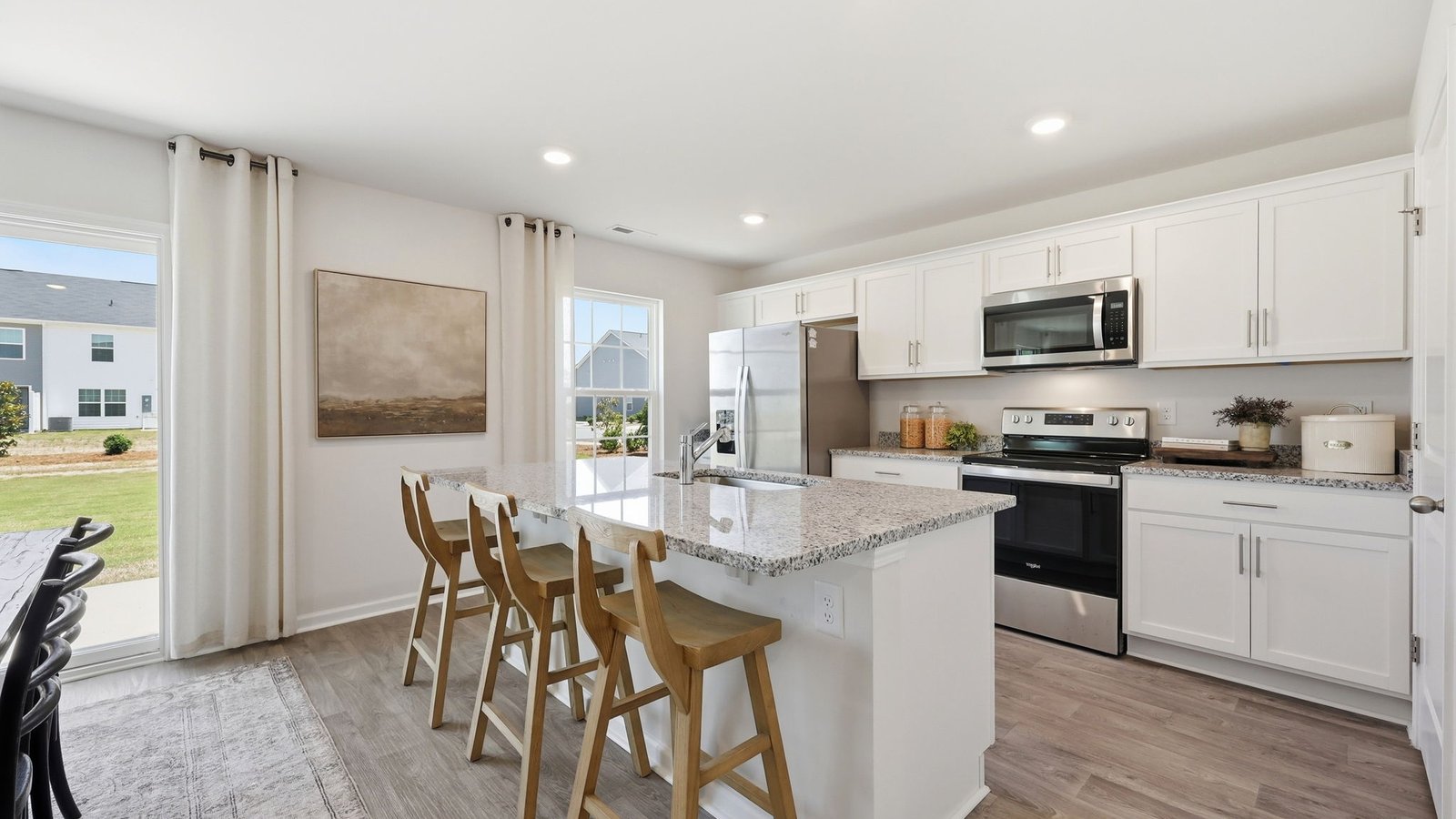 open area to kitchen