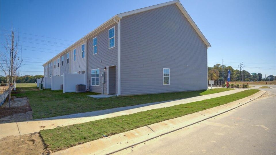Pearson A exterior