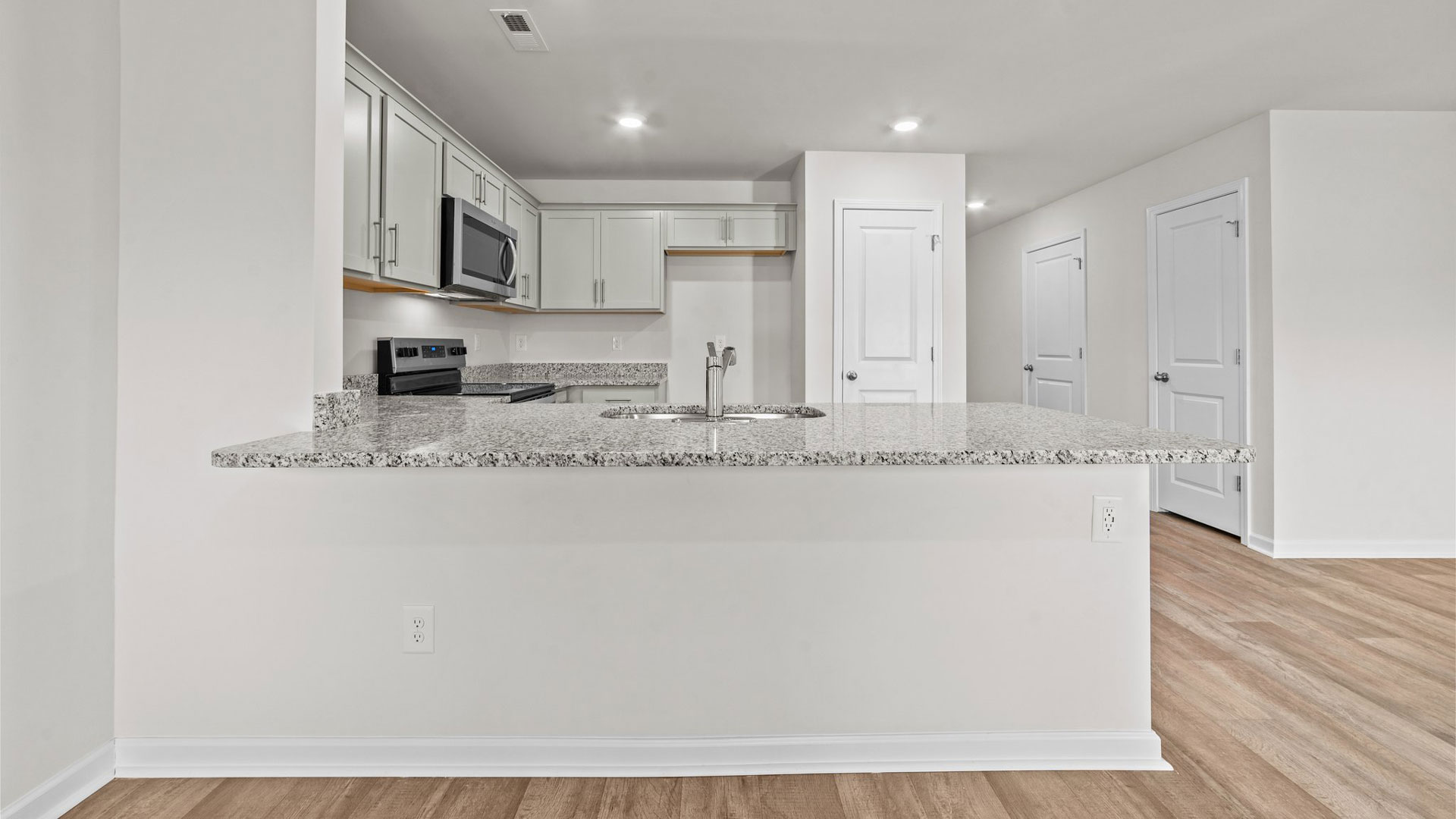 kitchen with granote counters
