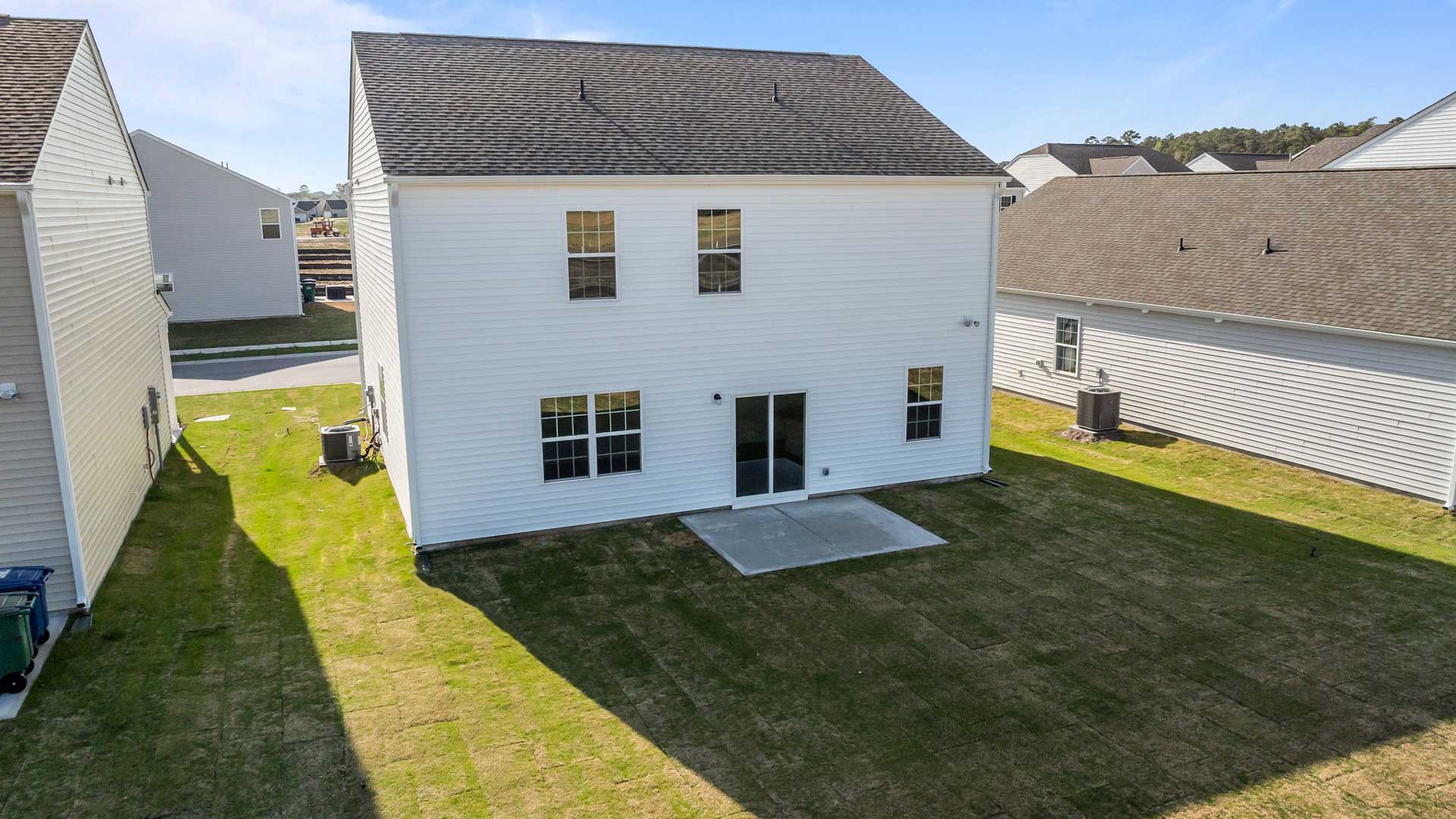 * Photos are not of actual home or interior features and are representative of floor plan only. *