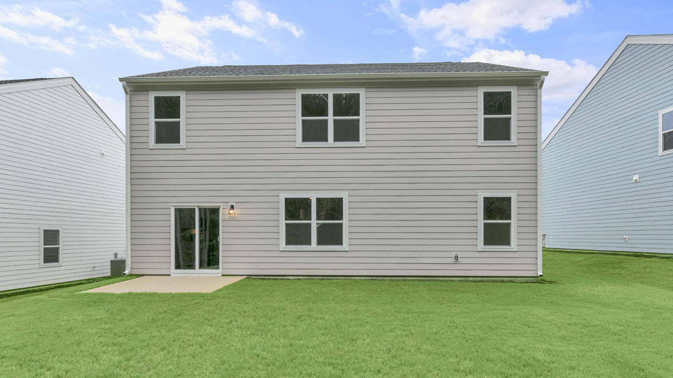 * Photos are not of actual home or interior features and are representative of floor plan only. *