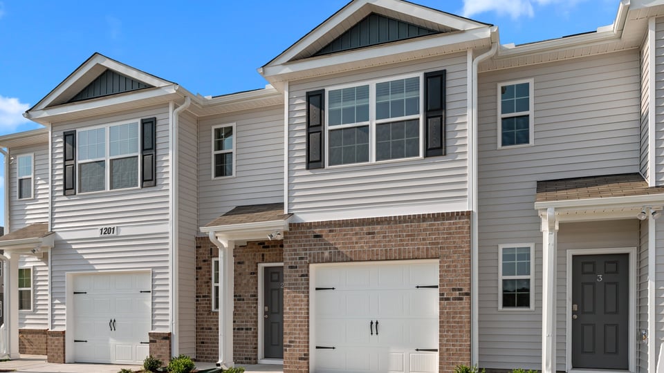 * Photos are not of actual home or interior features and are representative of floor plan only. *