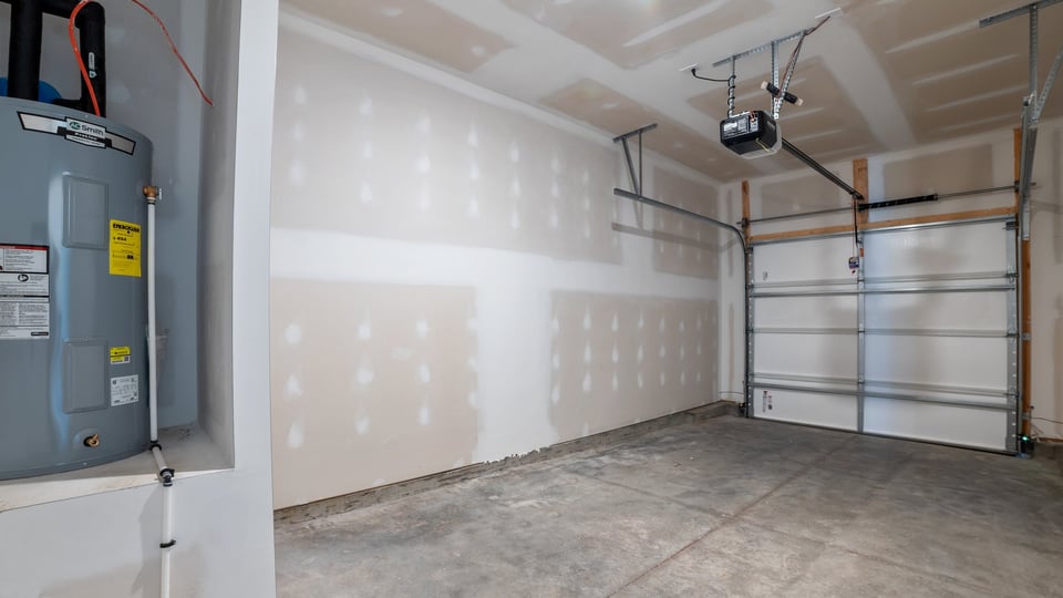 * Photos are not of actual home or interior features and are representative of floor plan only. *