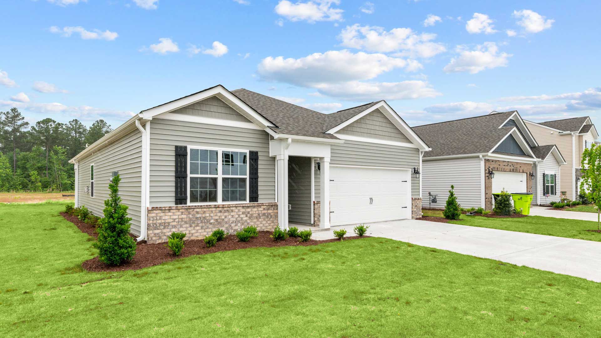 * Photos are not of actual home or interior features and are representative of floor plan only. *