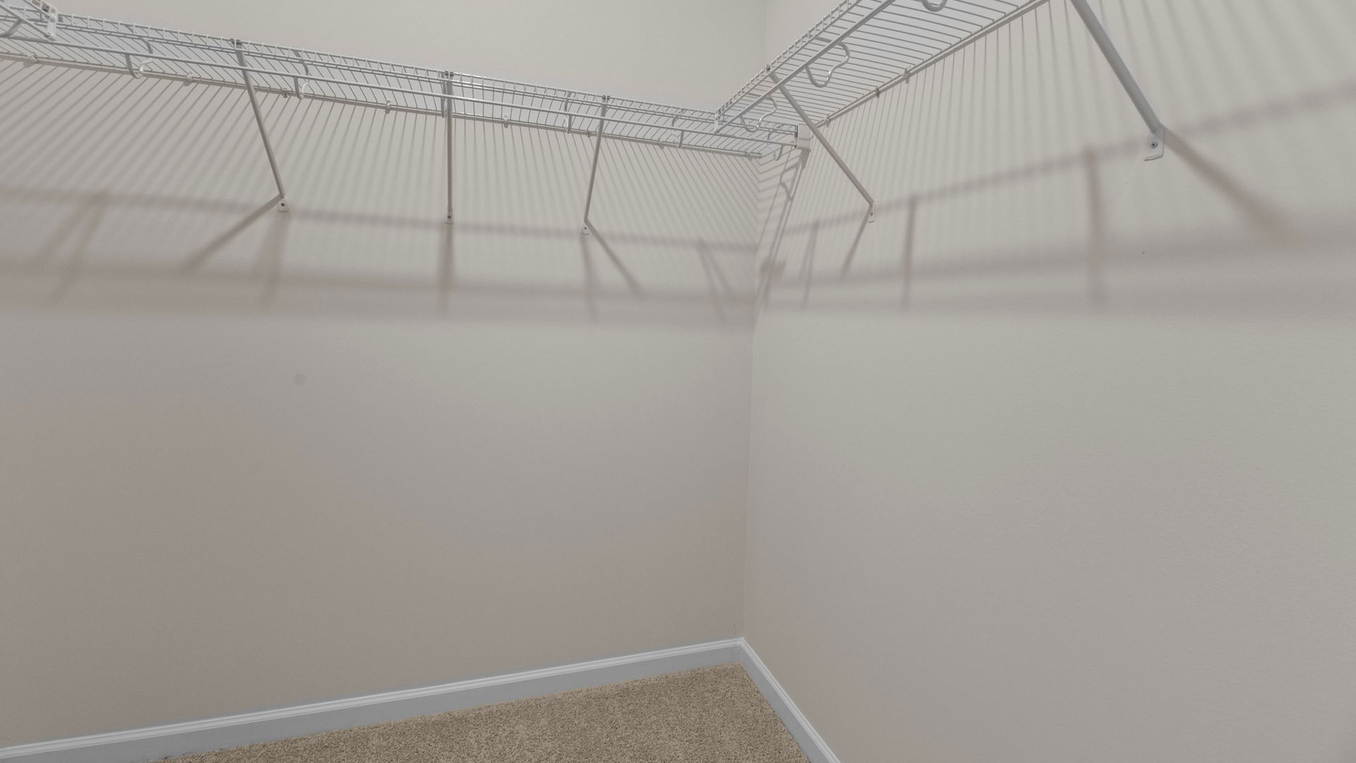 Closet with wire shelving
