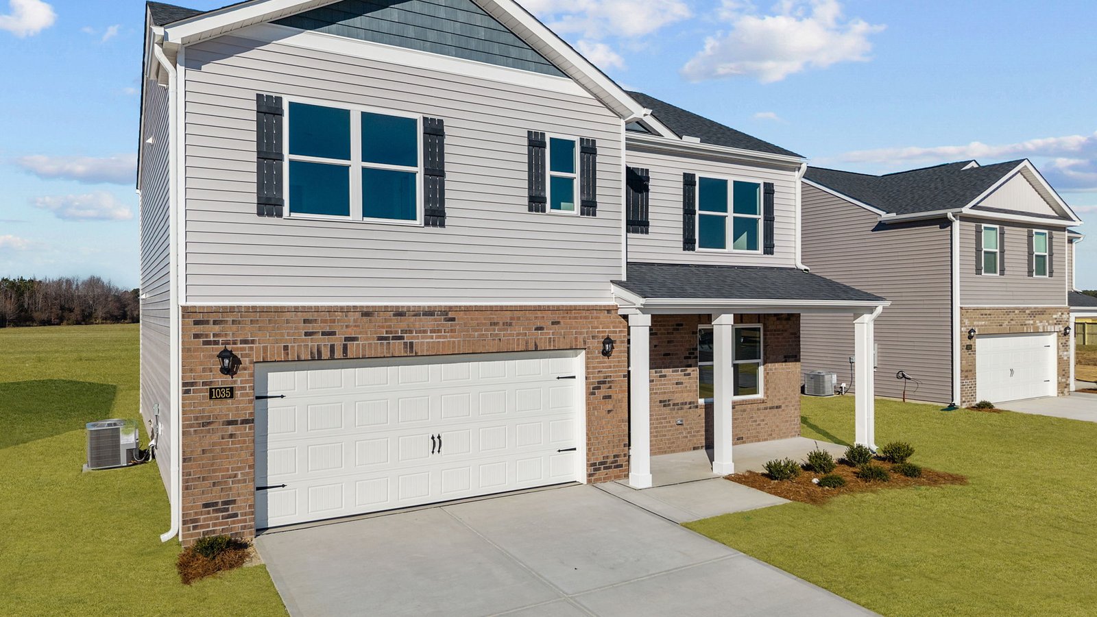 * Photos are not of actual home or interior features and are representative of floor plan only. *