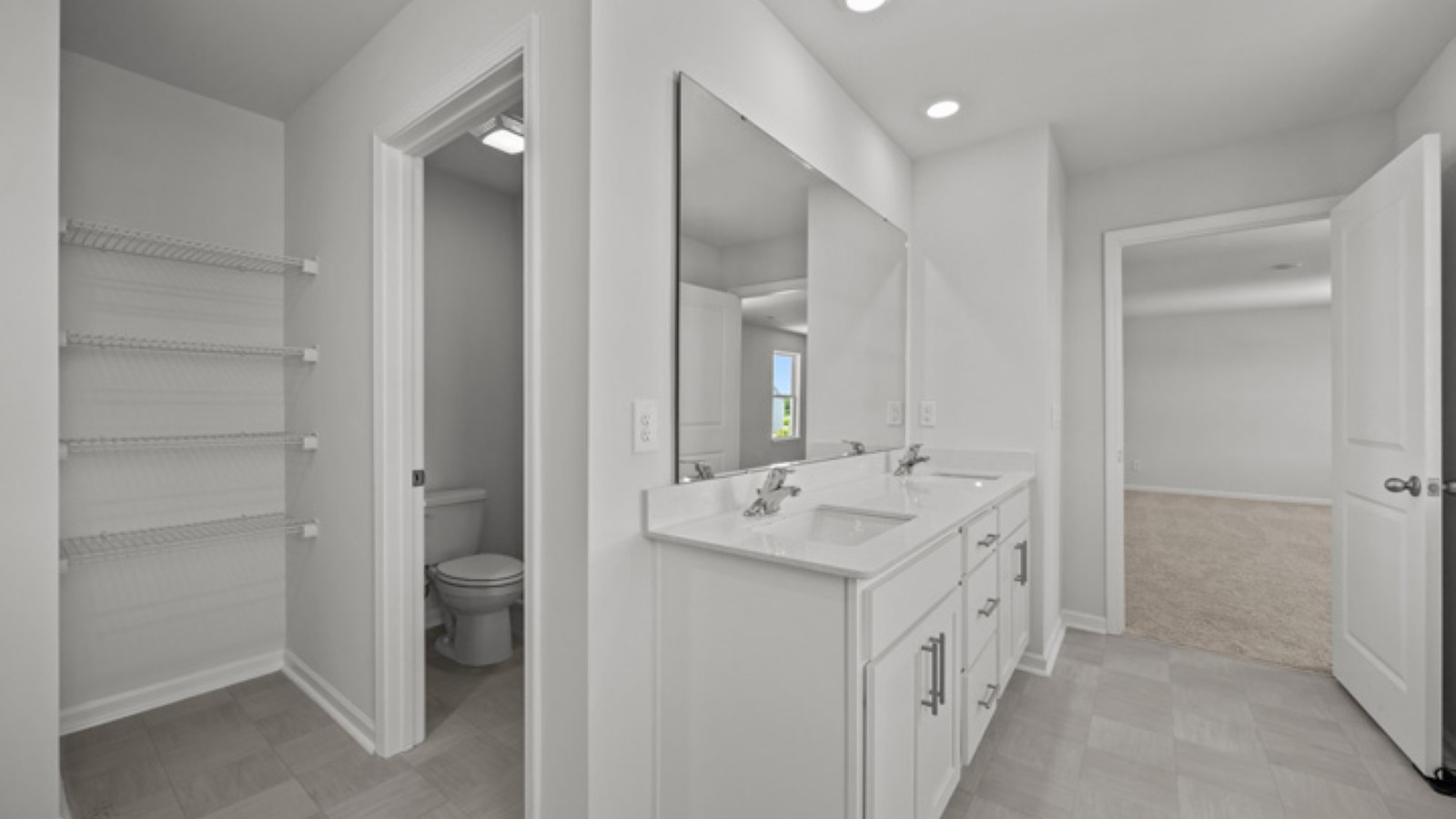Bathroom with quartz counters
