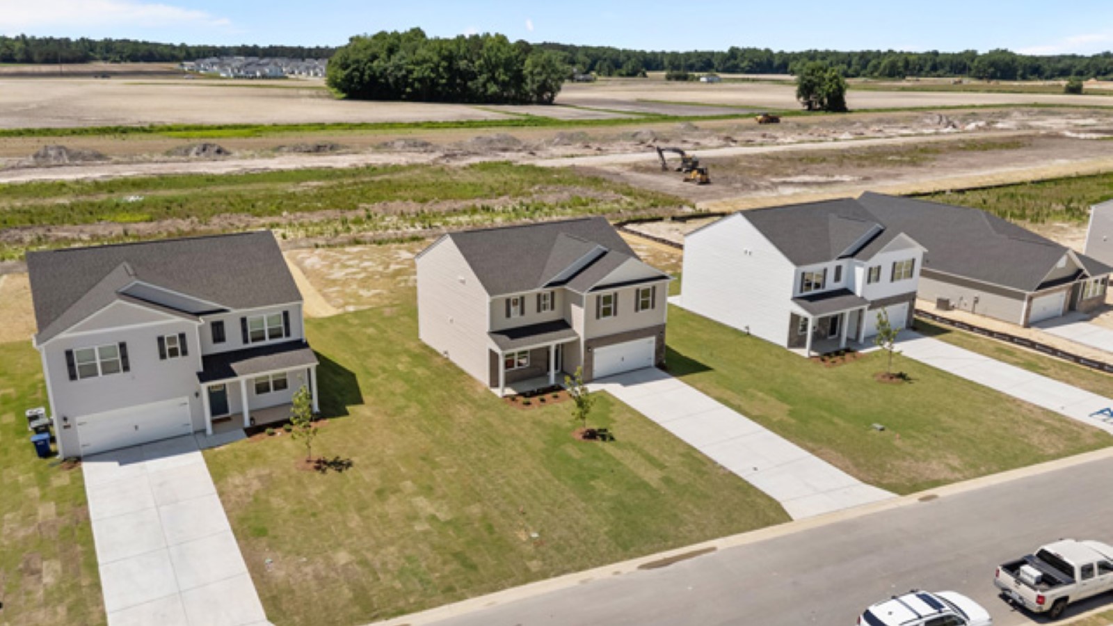 * Photos are not of actual home or interior features and are representative of floor plan only. *