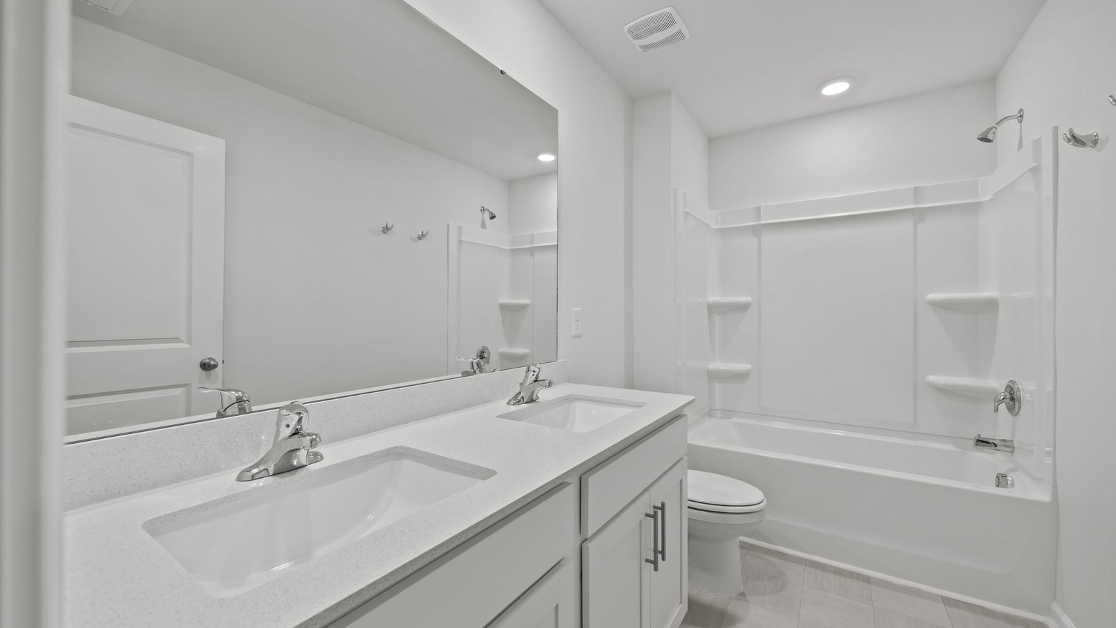 Bathroom with quartz counters