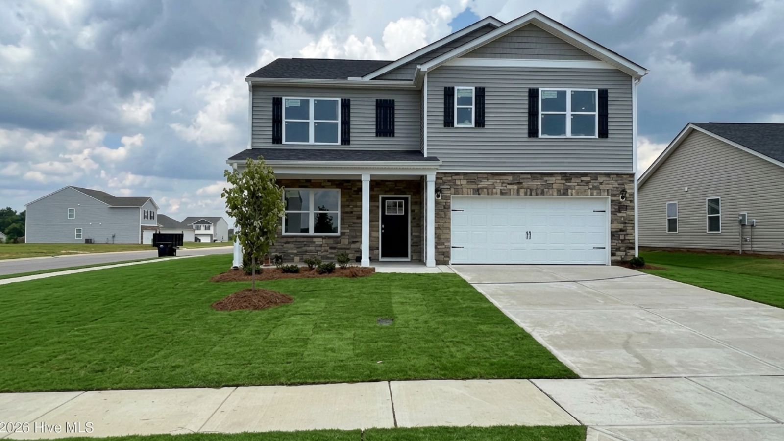 1119 Aviator Lane exterior