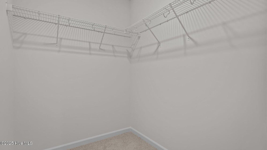 Closet with wire shelving