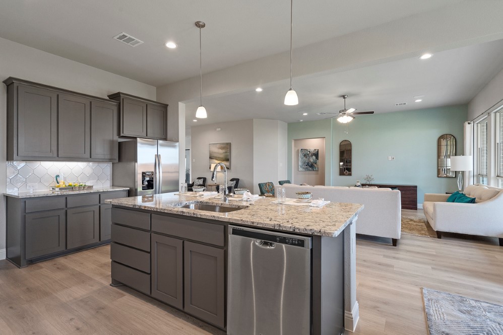 Floor Plan in Dove Creek MIDLOTHIAN, TX D.R. Horton