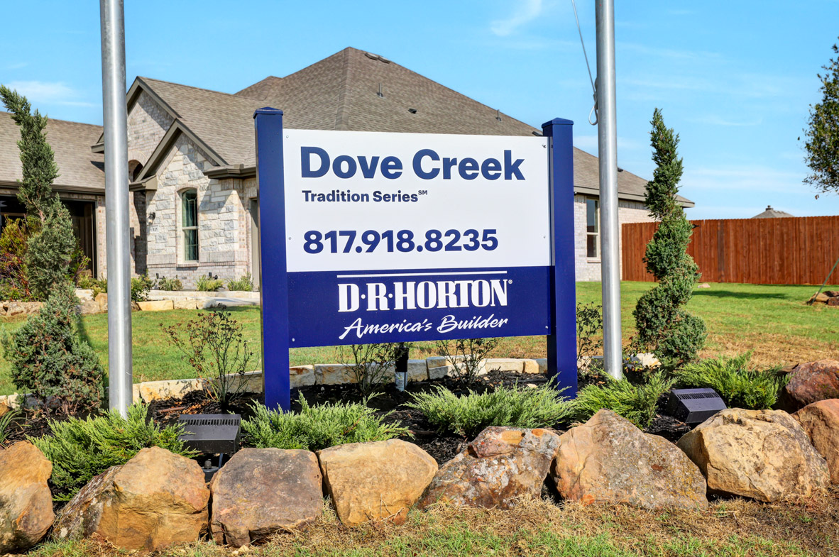 New Homes in Dove Creek MIDLOTHIAN, TX D.R. Horton