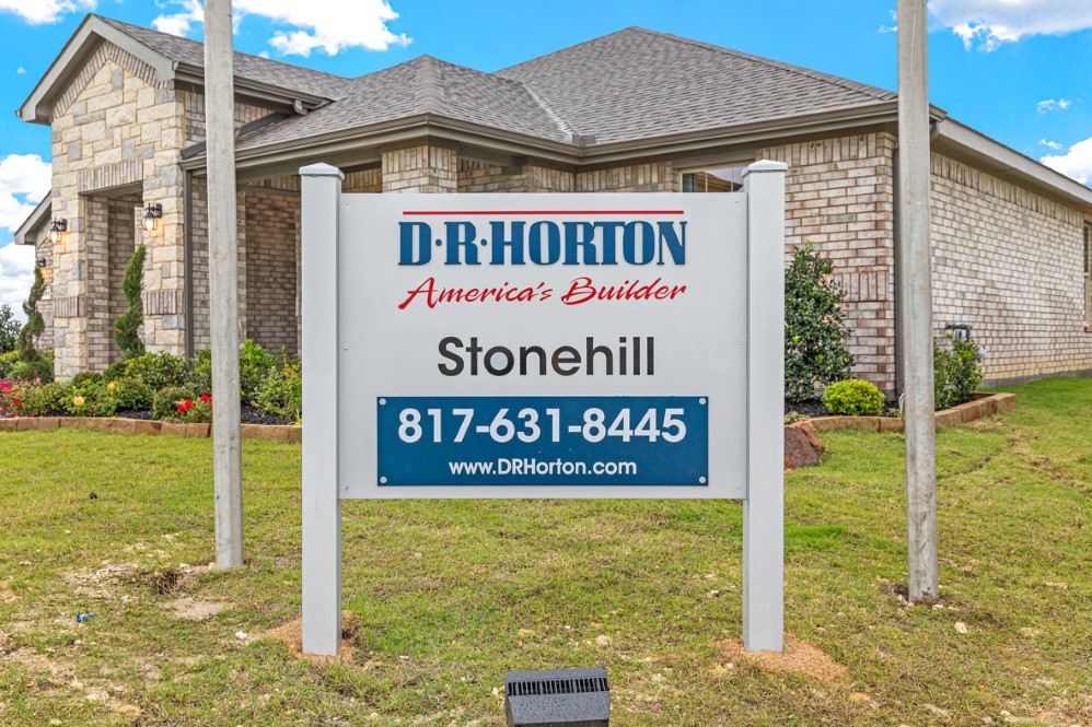 New Homes in Stonehill Cedar Hill, TX D.R. Horton