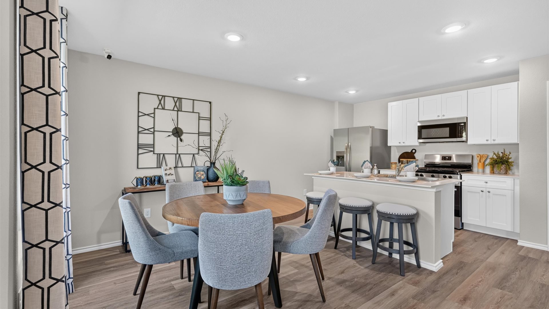 Kitchen island overlooking dining