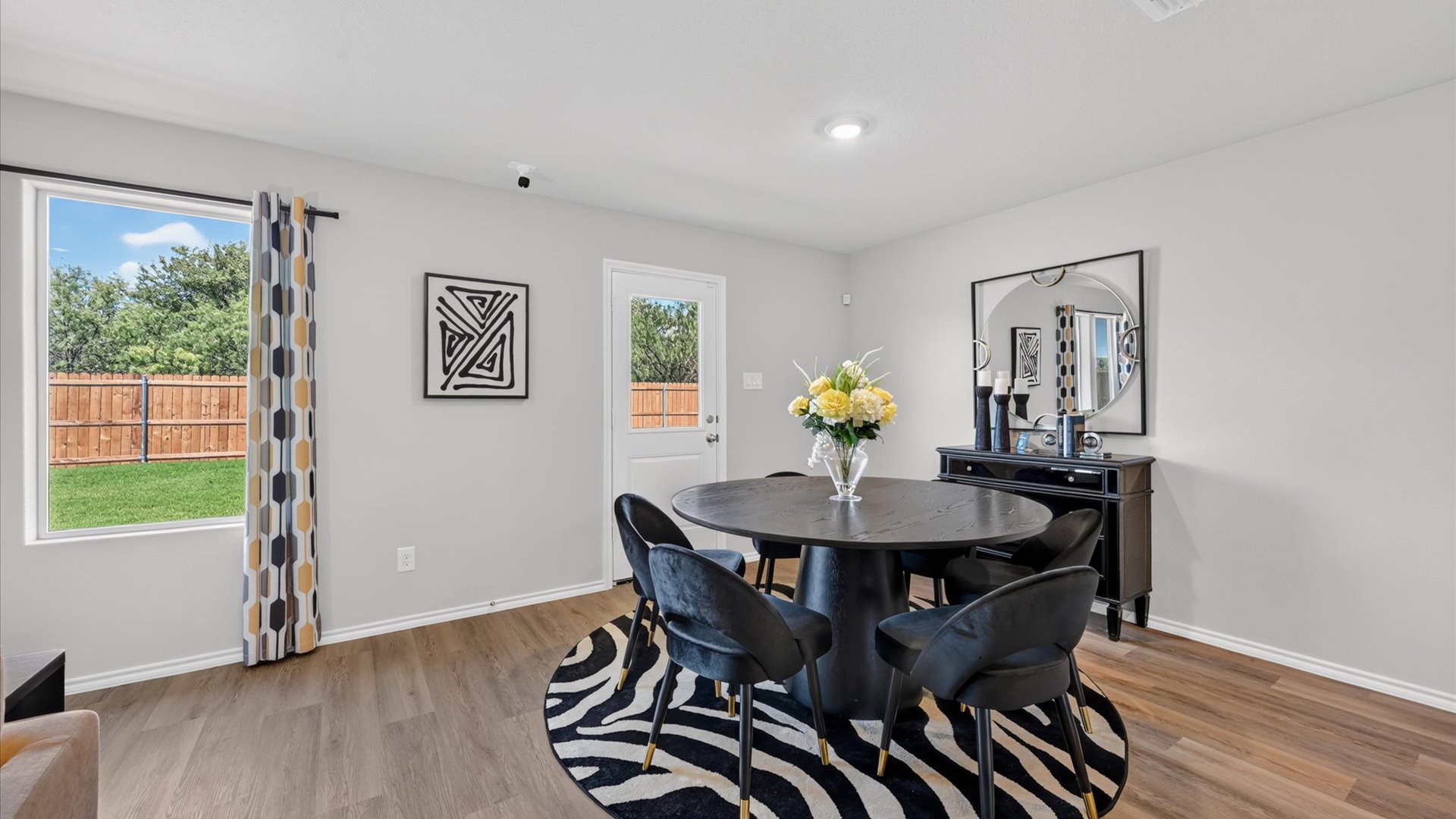 Dining nook