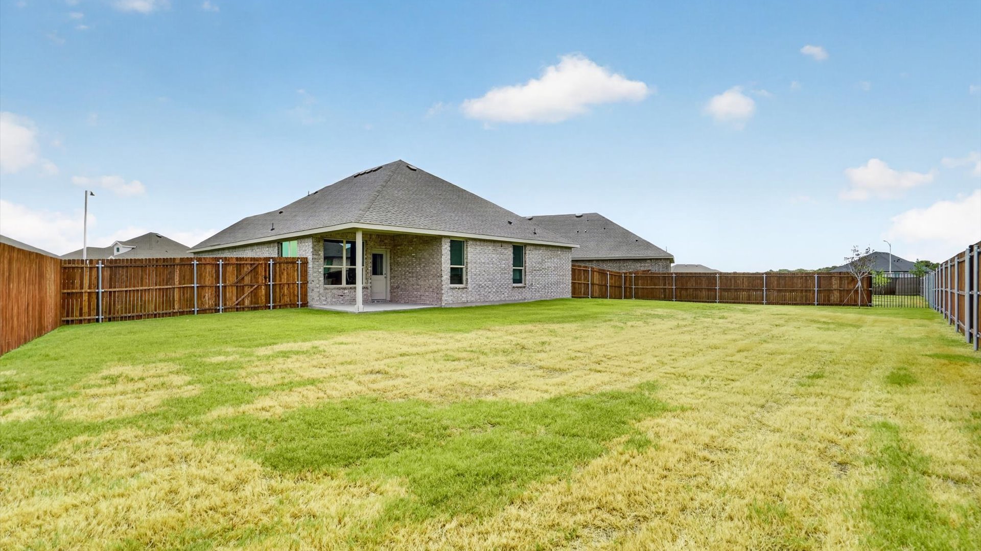 Spacious backyard